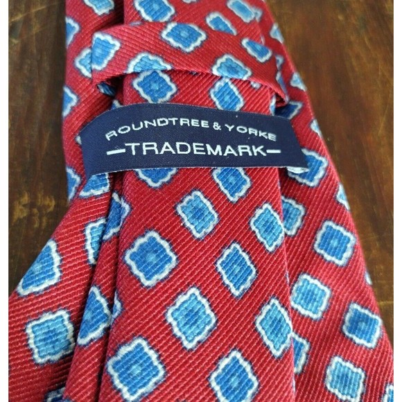 100% Silk Necktie Floral Square Print Roundtree & Yorke Mens Red Blue White - Picture 3 of 10